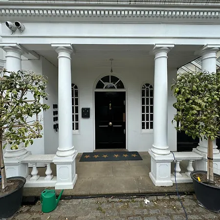365 London Hostel
